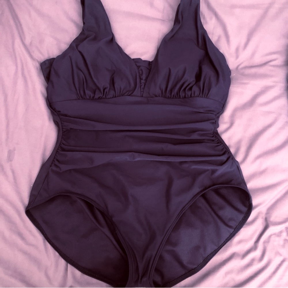 LANDS END eggplant colored one piece swim suit very flattering lots of ruching